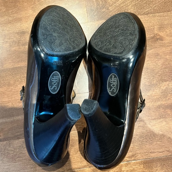 Sofft Bronze Toe Peep Patent Leather Heels - Picture 9 of 9